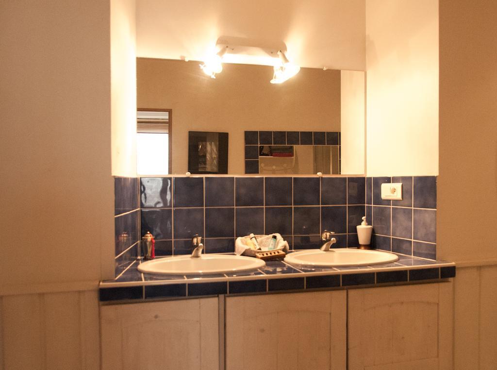 פונטיבי Les Chambres De Lourmel מראה חיצוני תמונה